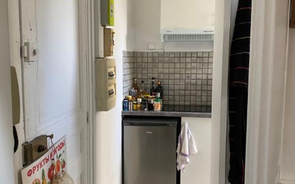 Appartement à louer    2 pièces • 28,45 m2 Paris 18