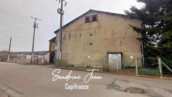FLEURY SUR ANDELLE (27) - ENTREPÔT DE 670 m² SUR PLUS DE 2 400 m² DE TERRAIN