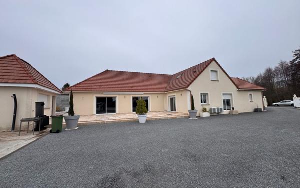 Maison à vendre    4 pièces • 159 m2 Nevers