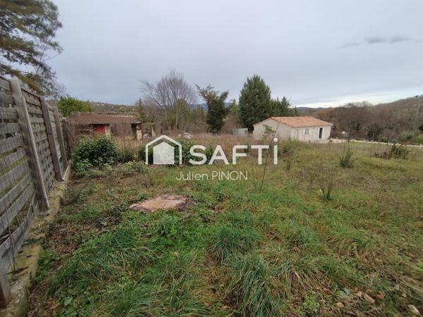 TERRAIN CONSTRUCTIBLE DE 846 m² sur APT