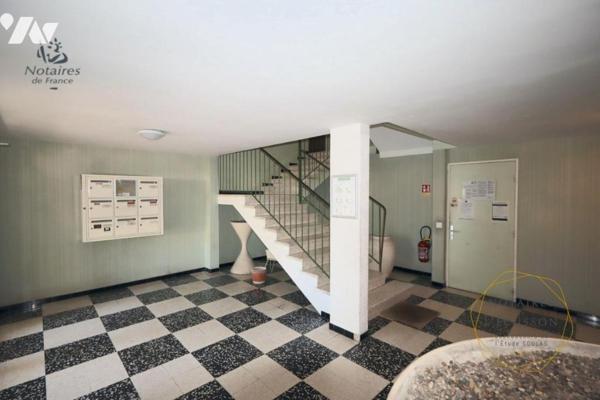 Appartement T4 avec garage et cave à Près d'Arènes