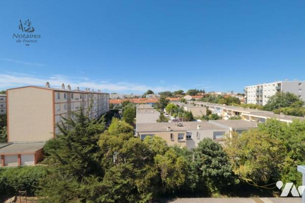 Appartement T4 avec garage et cave à Près d'Arènes