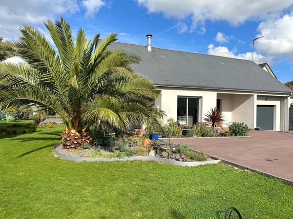 Rare à la vente !!! Magnifique plain-pied de 146 m² construit en 2007 avec quatre chambres...