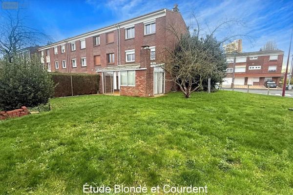 Maison à louer à Hazebrouck dans le Nord (59190), ref : 12993/1110   
Barrière rouge