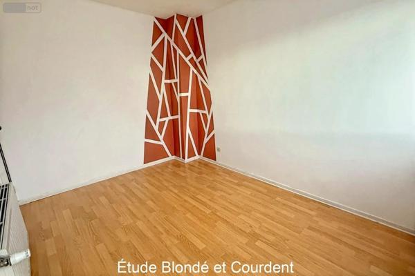 Maison à louer à Hazebrouck dans le Nord (59190), ref : 12993/1110   
Barrière rouge