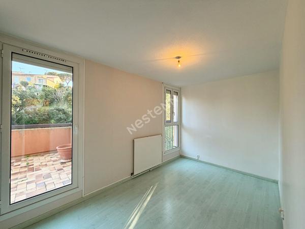 Appartement La Seyne Sur Mer 4 pièce(s) 84.11 m2 - Tamaris - Dernier étage - 3 chambres