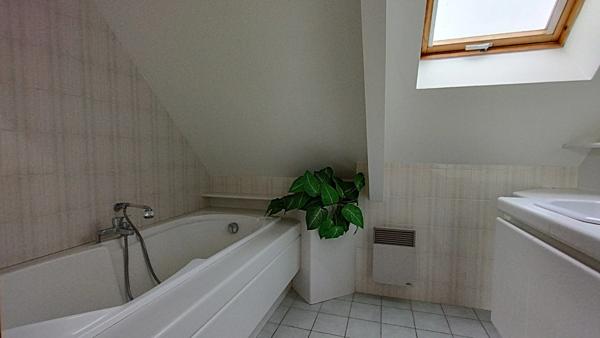 Maison à vendre 5 pièces COMBRIT (29)