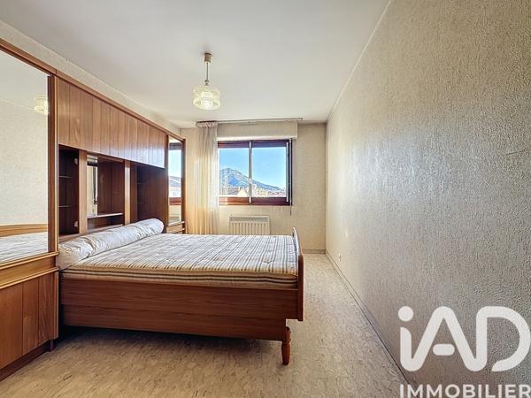 Location appartement 3 pièces 71 m² Ollioules