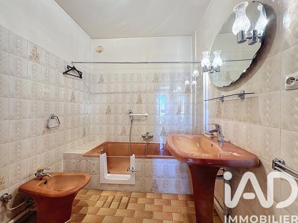 Location appartement 3 pièces 71 m² Ollioules