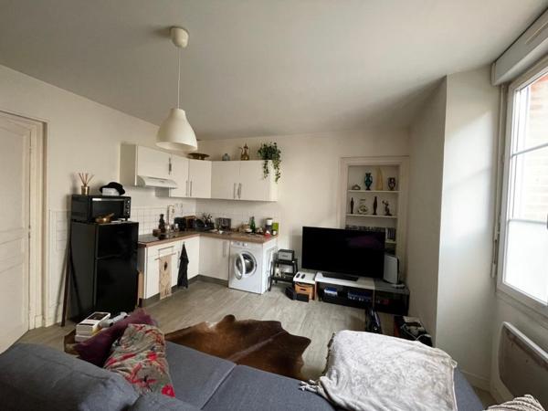 Appartement T2 à louer - 35 m² (réf : 558026)