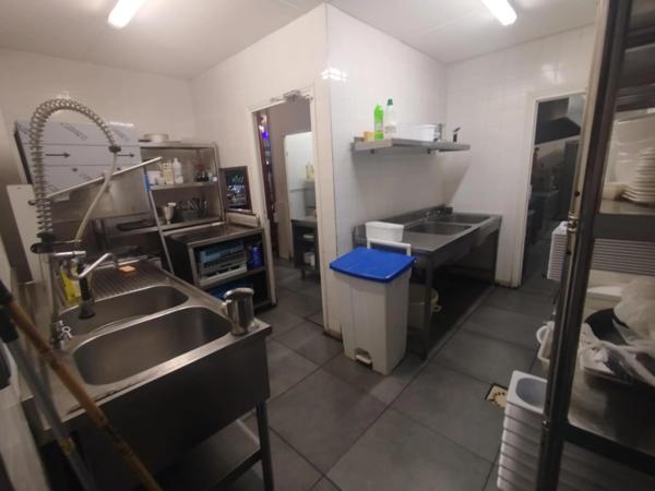 Restaurant rénové à vendre – Emplacement premium – Zone dynamique de Vannes