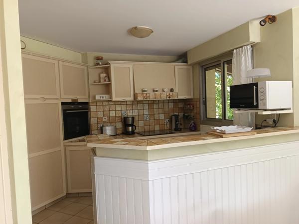 Maison d’Architecte Lumineuse 4 chambres , Piscine et Grand Jardin Paysager