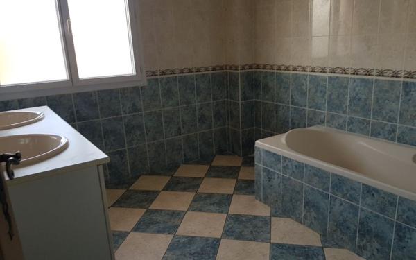 Maison à louer    5 pièces •  Saint-Maurice-de-Beynost