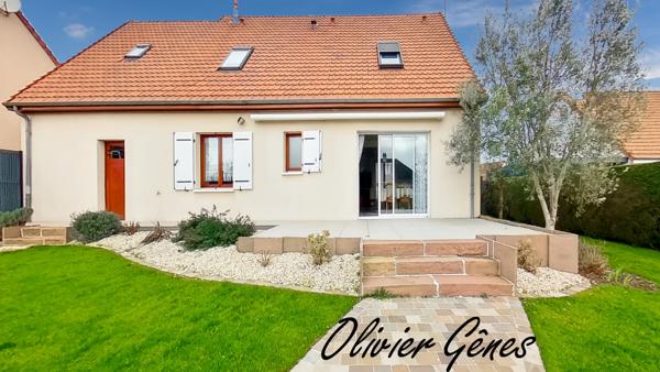 Saint-Saturnin (72650) Maison individuelle de 7 pièces - 134 m² - 4 chambres - Bureau - garage - jardin