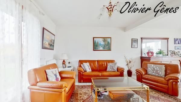 Saint-Saturnin (72650) Maison individuelle de 7 pièces - 134 m² - 4 chambres - Bureau - garage - jardin