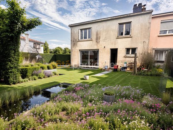 Vente Maison130 m² - 6 Pièces - LA ROCHE SUR YON (85000)