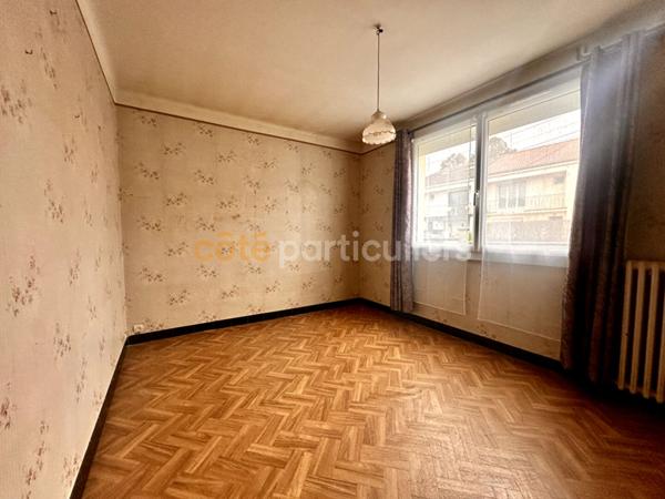 Vente Maison130 m² - 6 Pièces - LA ROCHE SUR YON (85000)