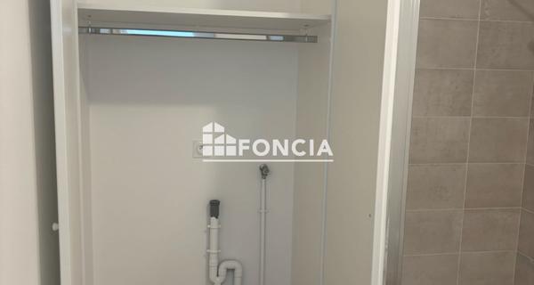 Location Appartement 3 pièces 69.01 m² - Laval 53000