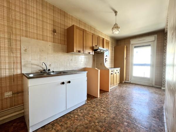 SABLON : Appartement 3 pièces de 64m2 avec stationnement privatif