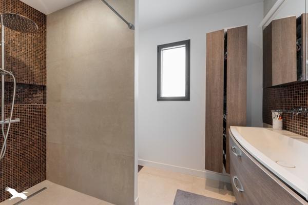 Maison à vendre 690 000 € Saint-Aunès 5 p 150 m² DPE A