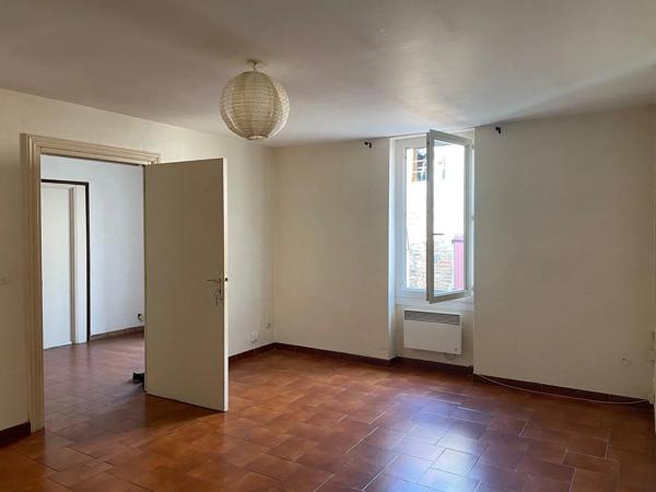 Location                                                      Appartement
                        
                     2 pièces                                         à Peyrestortes