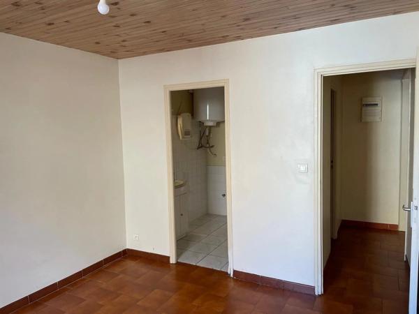 Location                                                      Appartement
                        
                     2 pièces                                         à Peyrestortes