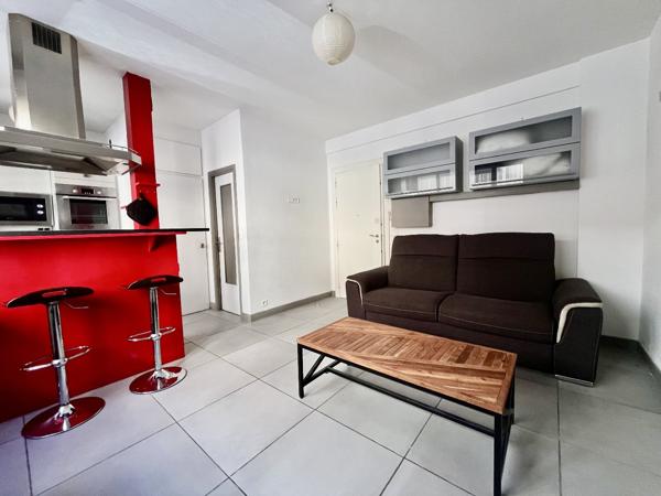 Appartement à NICE (06100)