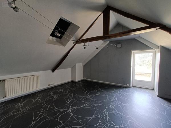 Maison à louer à Plessala dans les Côtes-d'Armor (22330), ref : 22115-L323