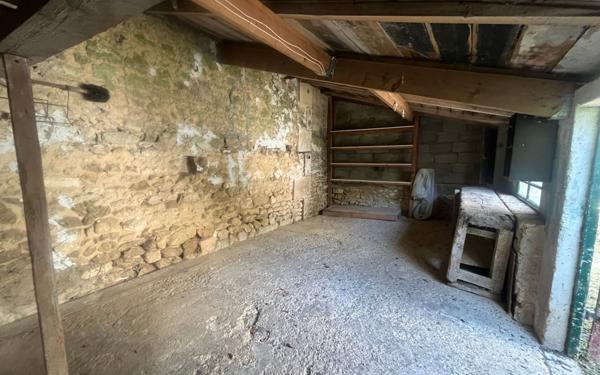 Maison à vendre    5 pièces •  Châteaubernard