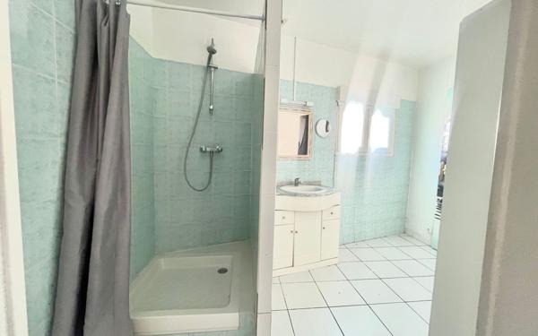 Maison à vendre    5 pièces •  Châteaubernard