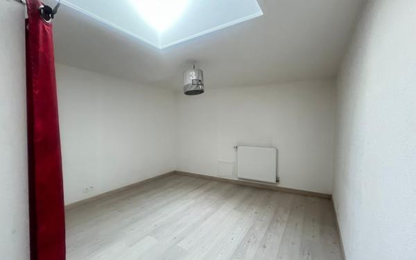 Maison à vendre    5 pièces •  Châteaubernard