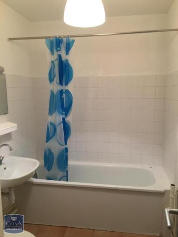 Appartement à louer 1 pièce 27.6m²