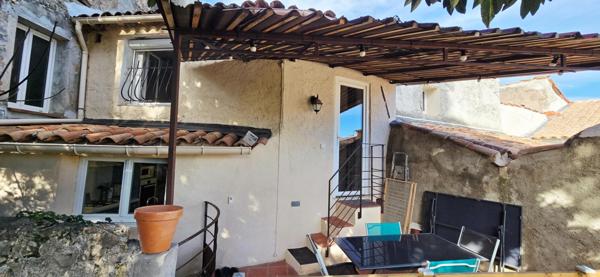 Maison de village en plein centre de Cotignac