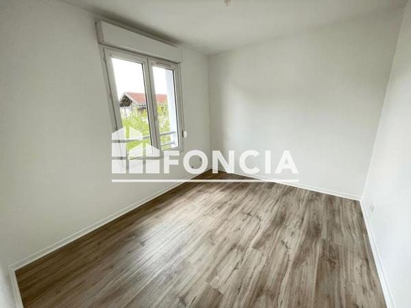 Location Appartement 3 pièces 68.79 m² - 6 PLACE FRANCOIS RABELAIS Chartres 28000