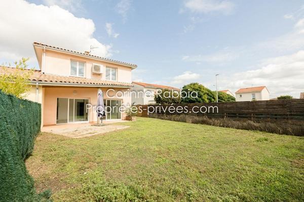 Maison 5 pièces 99 m2 avec grand garage de 20m²