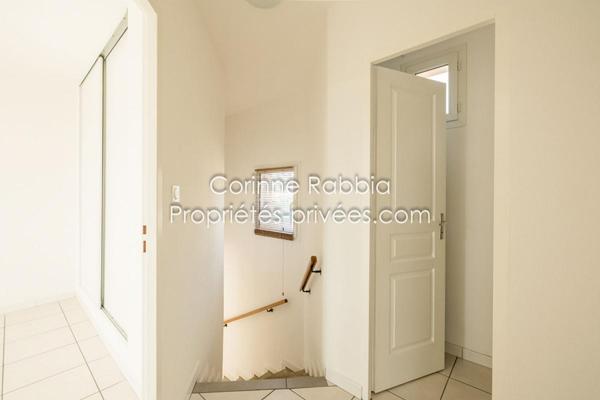 Maison 5 pièces 99 m2 avec grand garage de 20m²