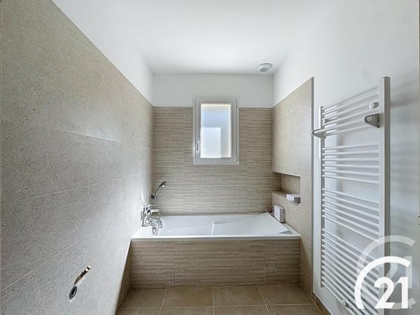 Maison à vendre  6 pièces - 123 m2 ROBION - 84