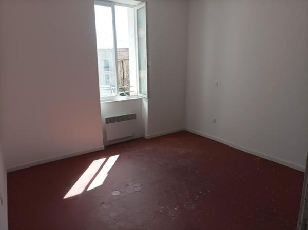 Appartement à louer |  Bessan |  3 pièces | 44 m²