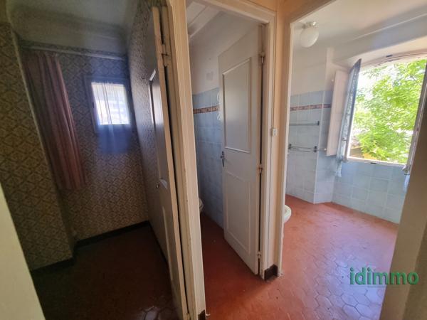 Affaire Draguignabelle maison de ville F4 230m de terrain vendu avec 3 places de parking 265000€ dpe C Draguignan (83300)