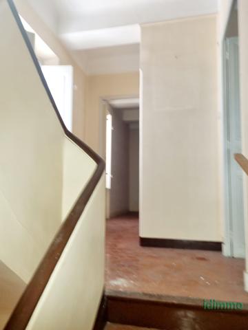 Affaire Draguignabelle maison de ville F4 230m de terrain vendu avec 3 places de parking 265000€ dpe C Draguignan (83300)