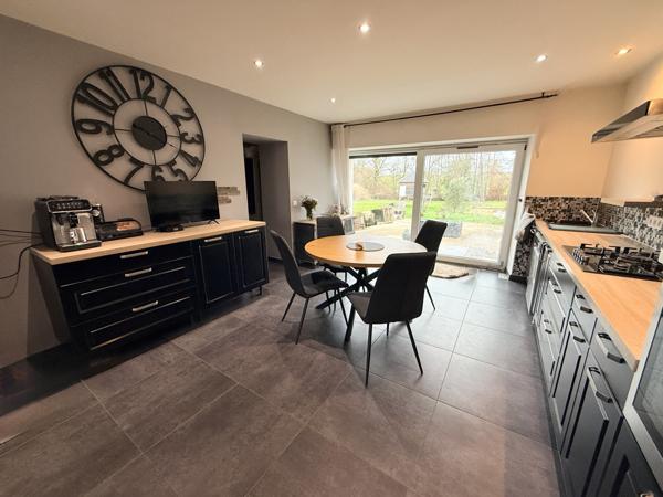 La Ferté-Gaucher (77320) Maison briarde indépendante avec dépendances et grand jardin