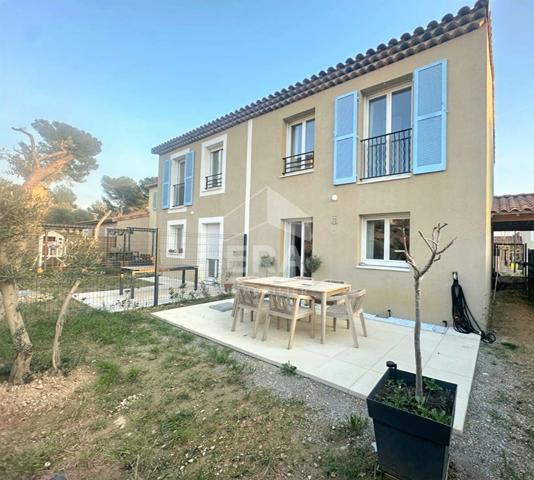 LANÇON-PROVENCE - A vendre Maison récente de 85m² T4 avec jardin et garage