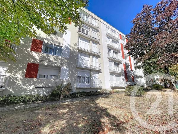 Appartement T3 à vendre  4 pièces - 72,44 m 2   REZE  - 44