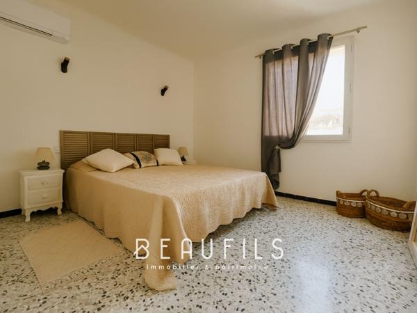 Aigues-Mortes (30220) Maison - 146 m² - 5 pièces - 2 Grands garages - Terrasse 43 m²