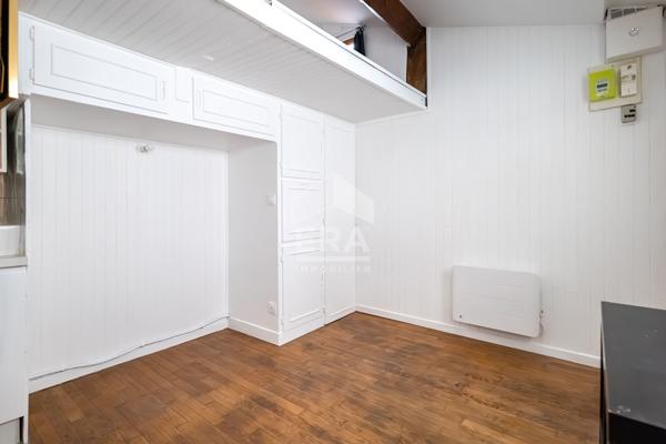 Appartement Paris 1 pièce(s) 12.84 m2