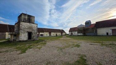 Bien agricole à vendre à Neuvy-Pailloux dans l'Indre (36100), ref : 021/1568