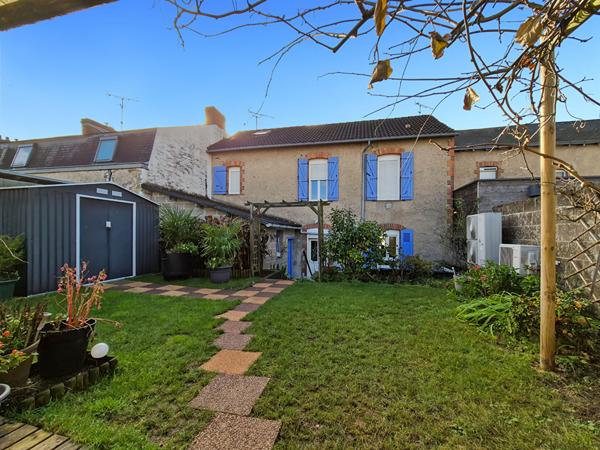 Maison 100 m² habitables avec jardin