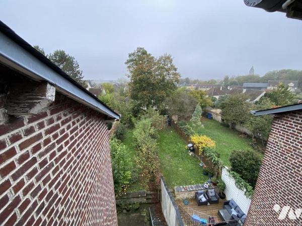 SENLIS - A PROXIMITE IMMEDIATE DU CENTRE VILLE