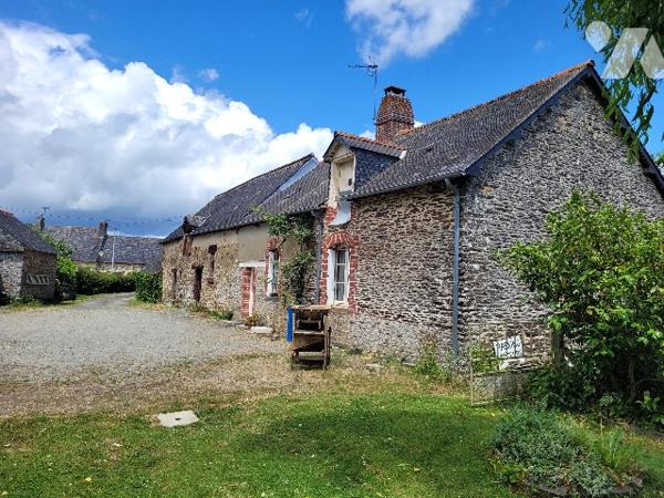 Ancien corps de ferme : 62m² habitables – Terrain environ 1h42 - Dépendances
