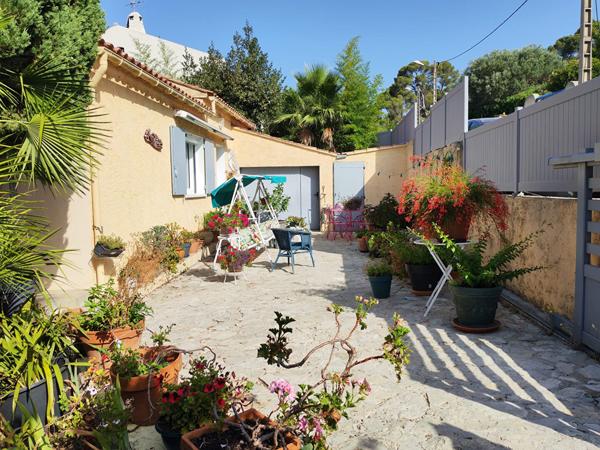 Maison Le Pradet 6 pièce(s) 126.48 m2 - LE PRADET Entre Centre-ville et les plages